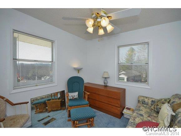 384 HUNTER'S RIDGE ROAD - Photo 12