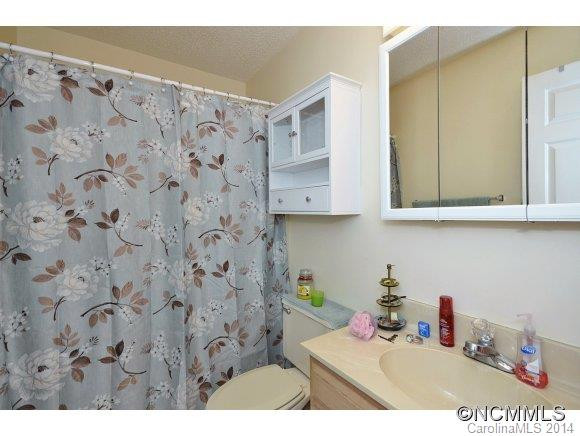 384 HUNTER'S RIDGE ROAD - Photo 13