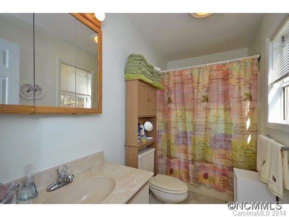 384 HUNTER'S RIDGE ROAD - Photo 10