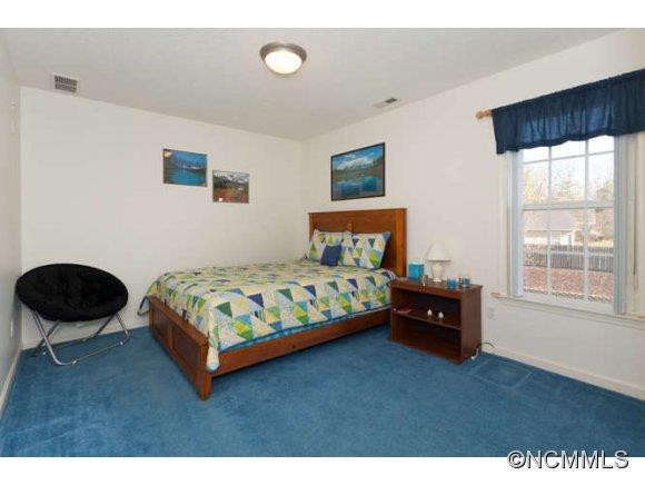 366 Glensprings Drive - Photo 11