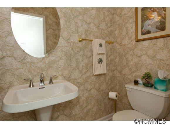 366 Glensprings Drive - Photo 13