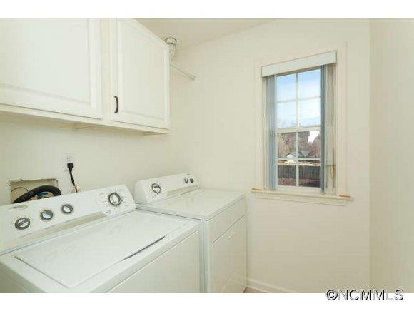 366 Glensprings Drive - Photo 17