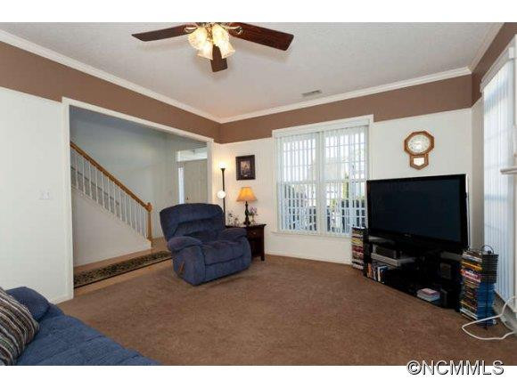366 Glensprings Drive - Photo 3