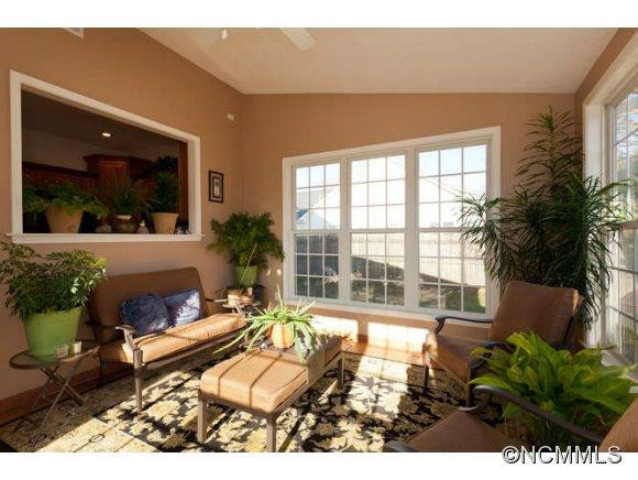 366 Glensprings Drive - Photo 7