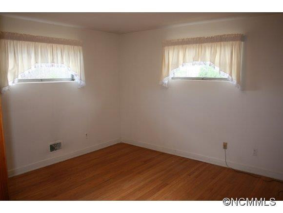 215 DAVENPORT ROAD - Photo 8