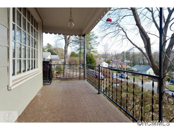6 Delaware Ave - Photo 2