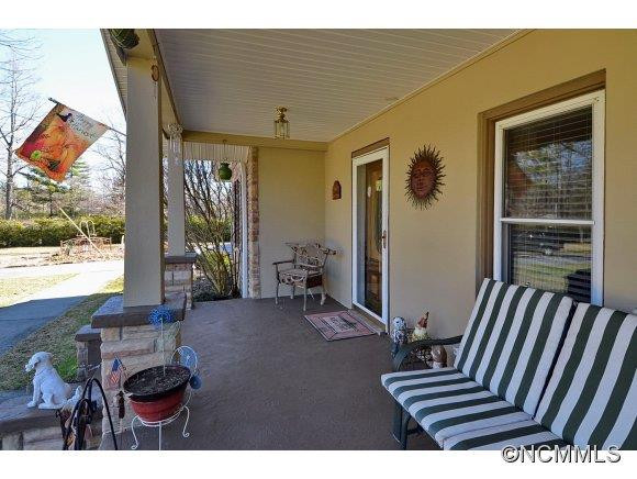 429 Brooklyn Avenue - Photo 3