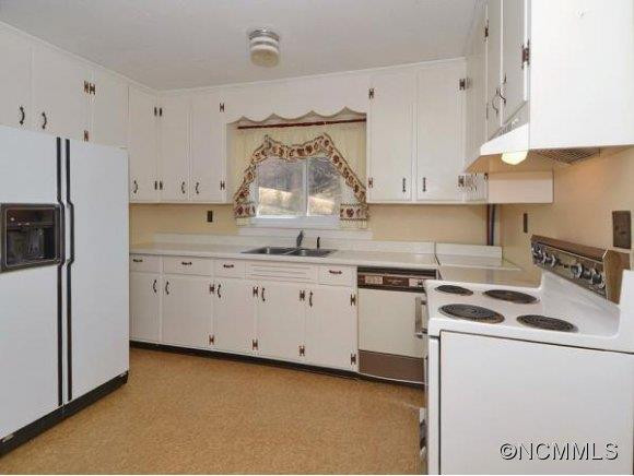 124 UPPER FLAT CREEK RD - Photo 5