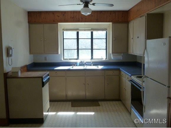 1335 Merrimon Avenue - Photo 4