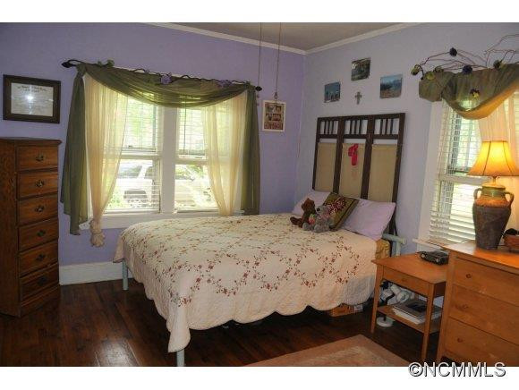 114 Hood Heights - Photo 14