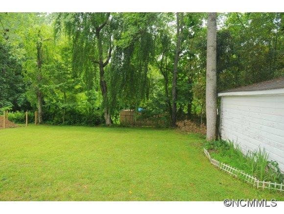 114 Hood Heights - Photo 19