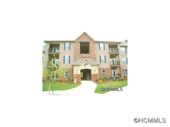 202 Brickton Village Circle, #301