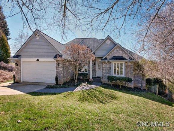 13 MEADOWBROOK LANE