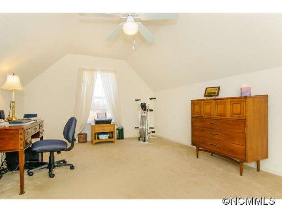 22 Groton Way - Photo 19