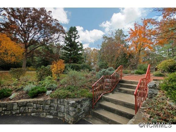 111 Cambridge - Photo 23