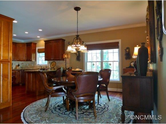 102 Brookstone Drive - Photo 3
