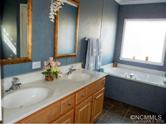 33 COLTON DRIVE - Photo 8