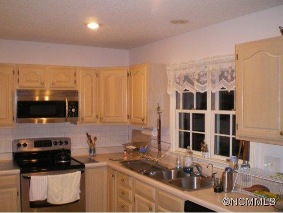225 Fox Cross Drive - Photo 6
