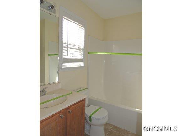 128 WOODCREEK CIRCLE - Photo 6
