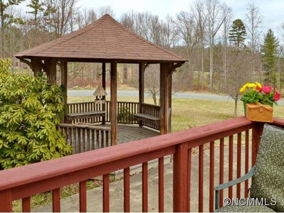 160 DOGWOOD RD - Photo 14