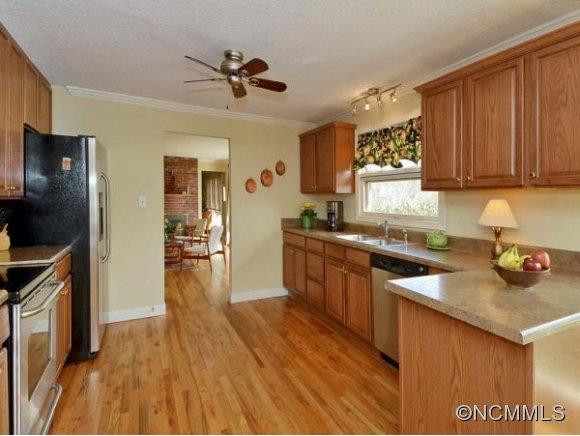 160 DOGWOOD RD - Photo 4