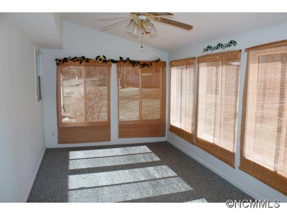 188 Brookside Dr - Photo 18