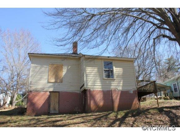 149 Grace Street - Photo 2