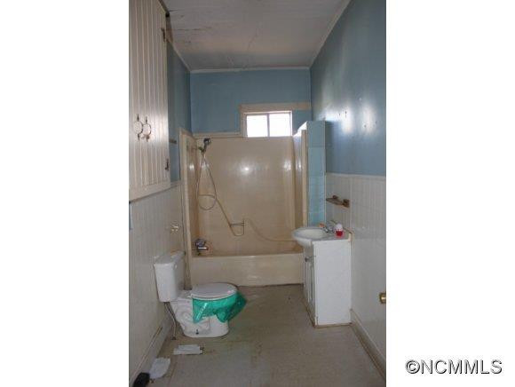 149 Grace Street - Photo 6