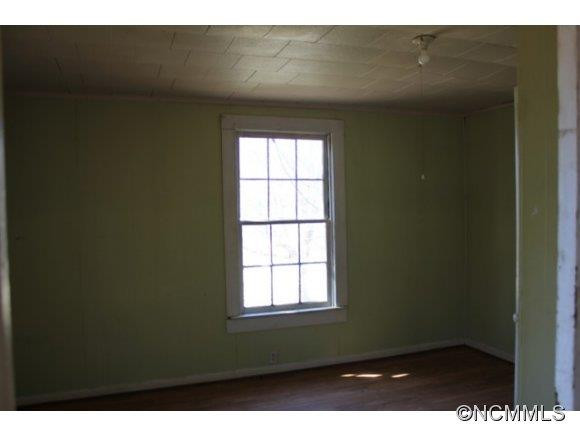 149 Grace Street - Photo 7