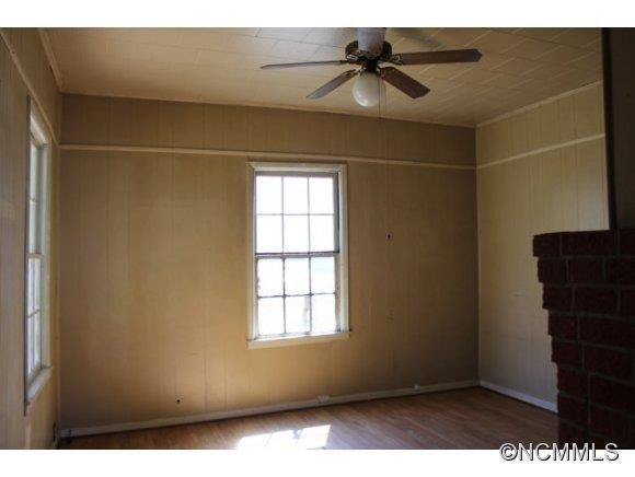 149 Grace Street - Photo 10