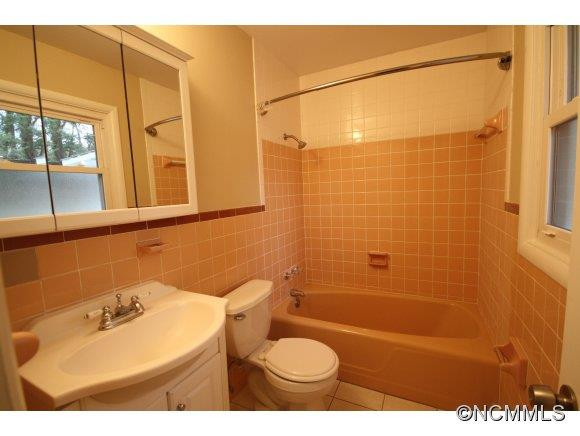 24 Forestdale Dr - Photo 8