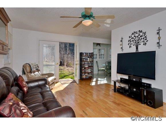 512 Shiloh Drive - Photo 11