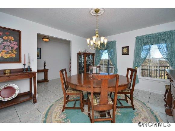 512 Shiloh Drive - Photo 7