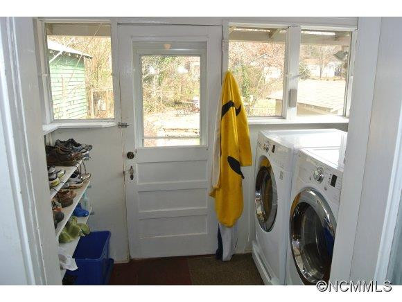 102 Rumbough Place - Photo 11