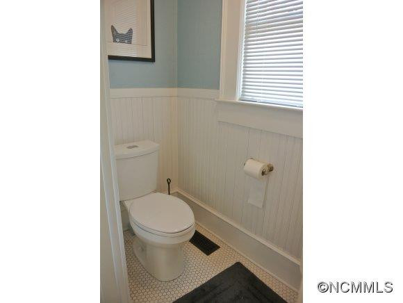 102 Rumbough Place - Photo 12