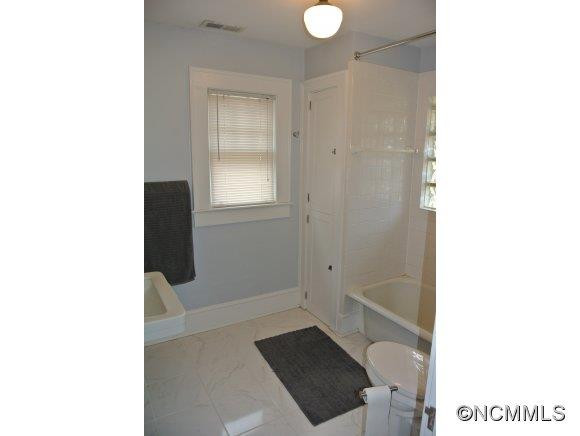 102 Rumbough Place - Photo 17