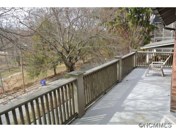 102 Rumbough Place - Photo 24