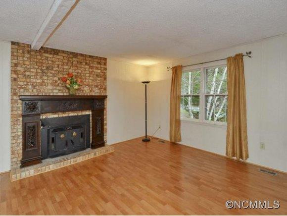 60 WAKE ROBIN WAY - Photo 2