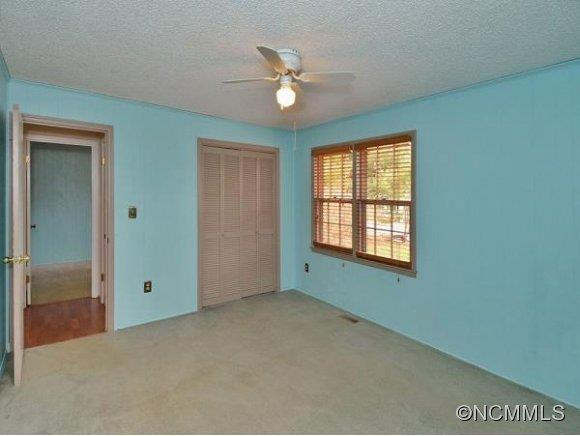 60 WAKE ROBIN WAY - Photo 8