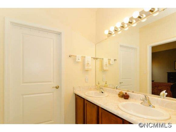 53 Woodcreek Circle - Photo 17