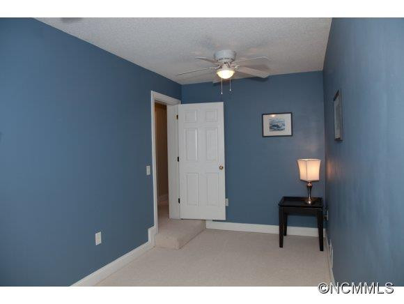 896 West Pointe Drive - Photo 19
