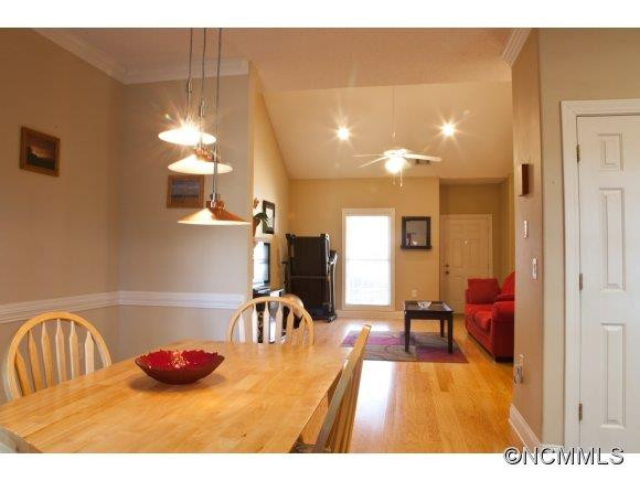 896 West Pointe Drive - Photo 6
