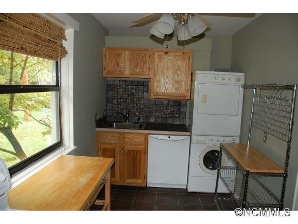 615 Biltmore Avenue - Photo 10