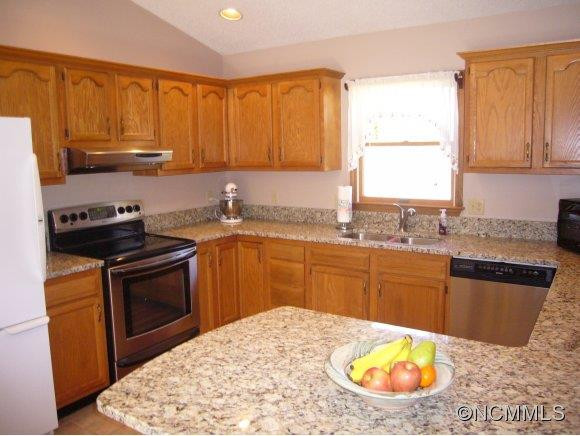 15 Scenic View Drive - Photo 2