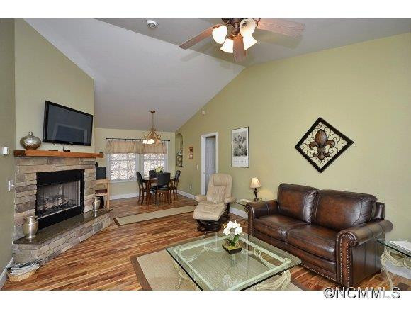 63 Allison Drive - Photo 2