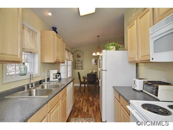 63 Allison Drive - Photo 6
