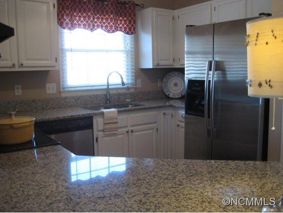 601 Woodberry Court - Photo 4