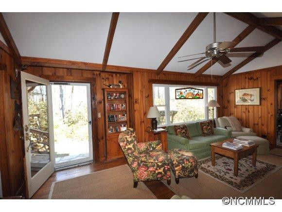 3398 Laurel Park Highway - Photo 2