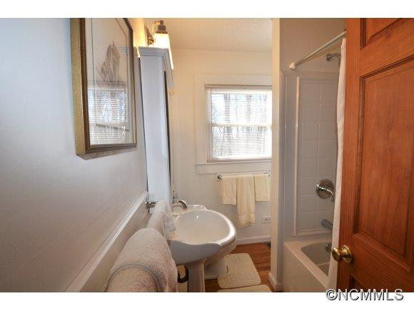 3398 Laurel Park Highway - Photo 14