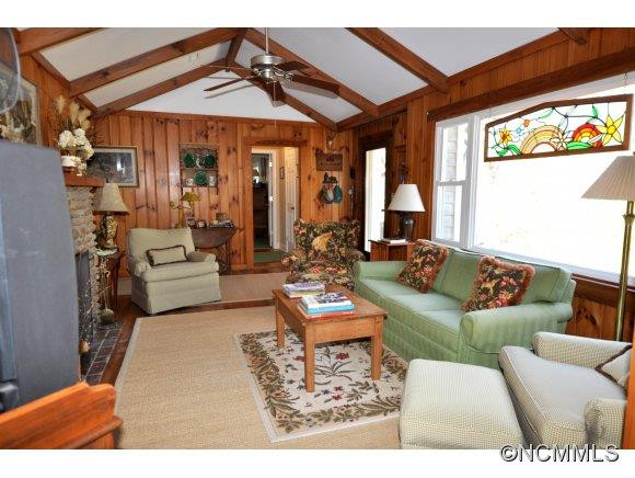 3398 Laurel Park Highway - Photo 4